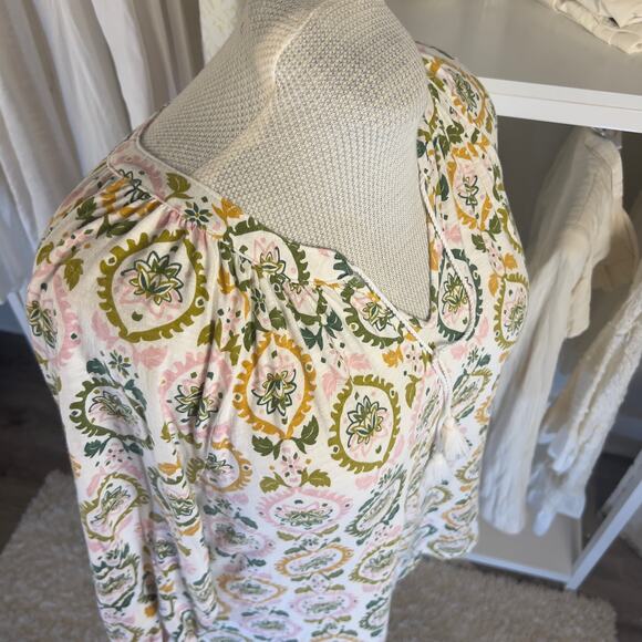 Croft & Barrow size XL v neck blouse pink, green coastal, soft girl, bold #2513 - Picture 6 of 7